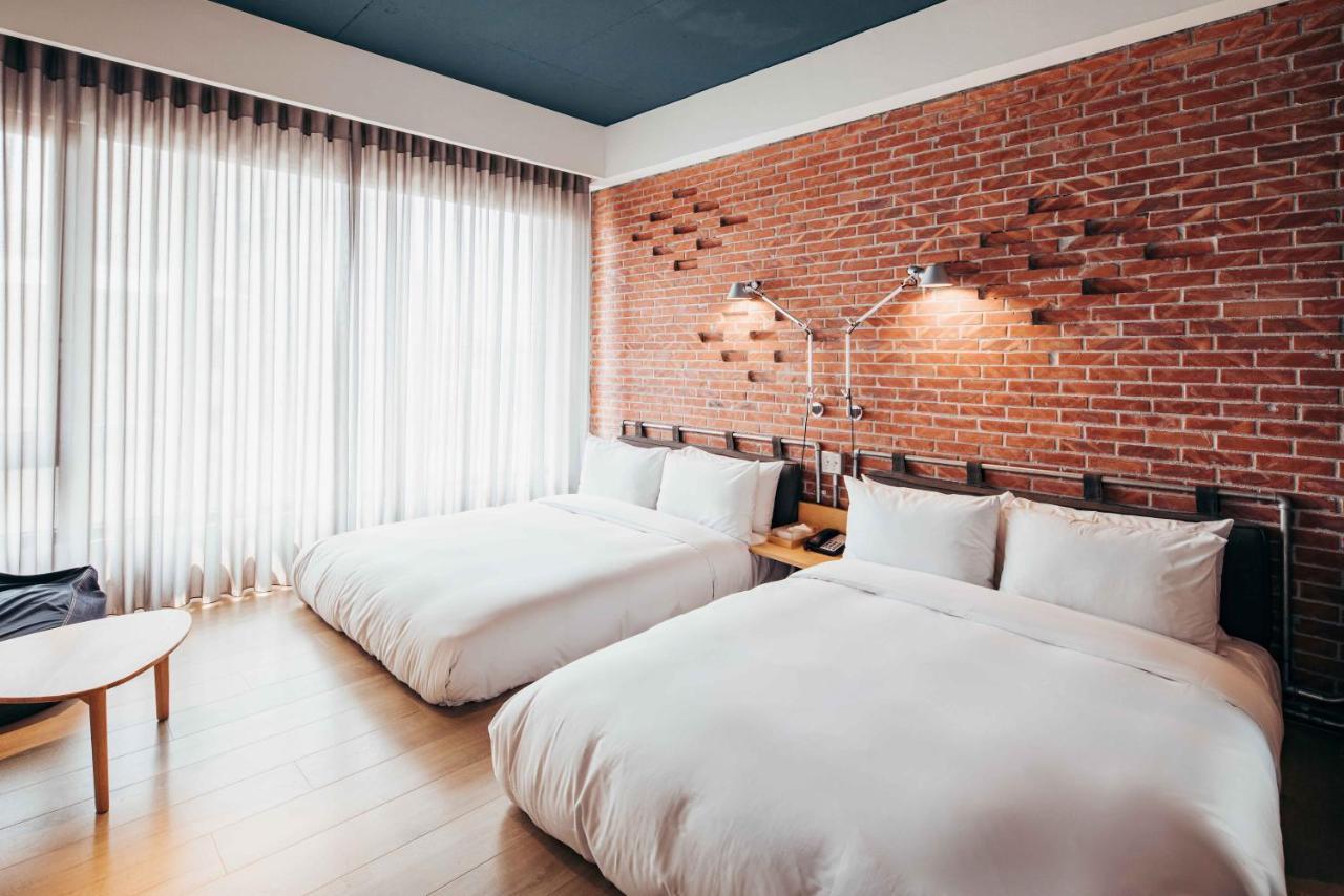 U.I.J Hotel & Hostel Ταϊνάν Εξωτερικό φωτογραφία