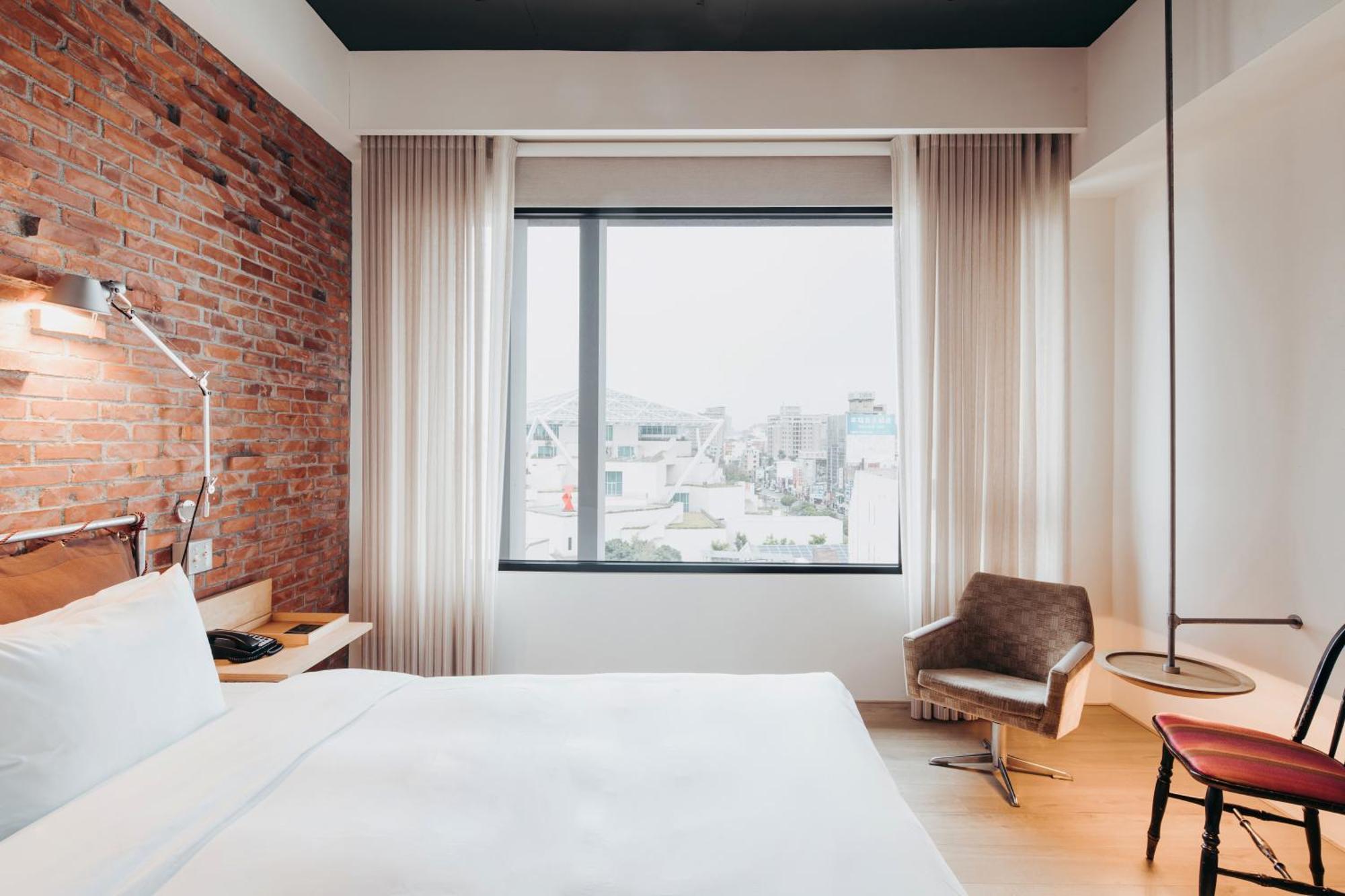 U.I.J Hotel & Hostel Ταϊνάν Εξωτερικό φωτογραφία