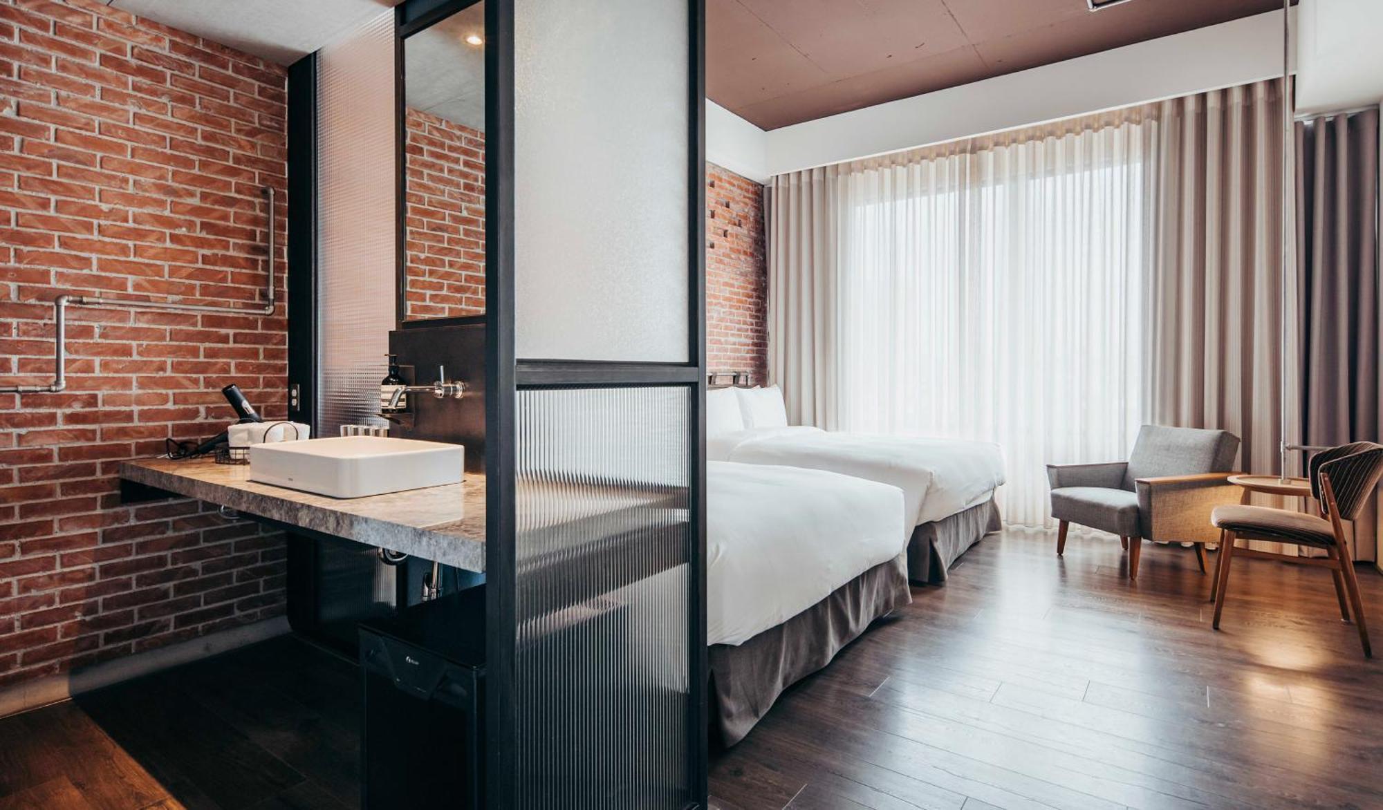 U.I.J Hotel & Hostel Ταϊνάν Εξωτερικό φωτογραφία