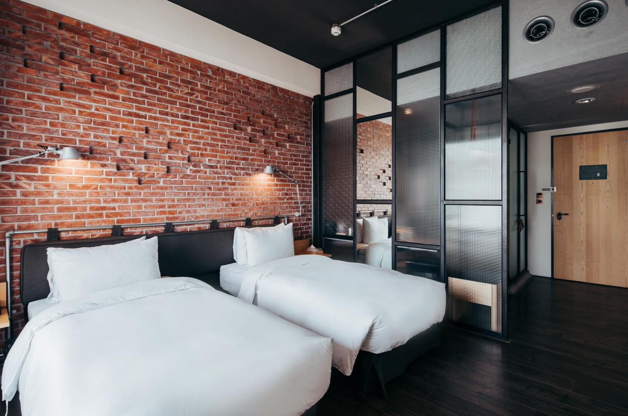 U.I.J Hotel & Hostel Ταϊνάν Εξωτερικό φωτογραφία